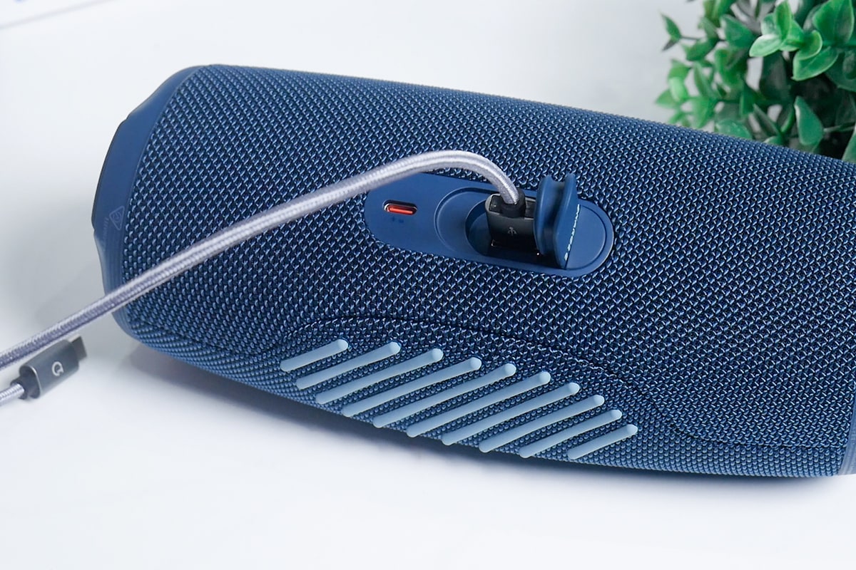 Altavoz Parlante Portátil JBL Charge 5